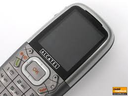 Alcatel OT 556: všechno hezky zaoblíme ...