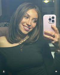 LYRA SALON की प्रोफ़ाइल