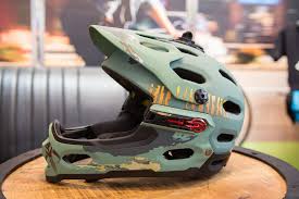 First Look Bell Topeak And Mavic Eurobike 2015 Pinkbike Pink Bike Bmx Helmets Moutain Bike
