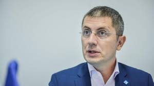 „din fericire, am doar două intervenții chirurgicale la menisc, dar am fost destul de ghinionistă la acest capitol. Dan Barna GafÄƒ MonumentalÄƒ Pe Facebook Ce Mesaj A Putut SÄƒ Scrie