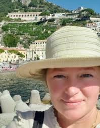 Angela Funk's Instagram, Twitter & Facebook