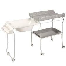 La table a langer classique, sur roulettes, permet de déplacer votre bébé sans le porter. Table A Langer Et Baignoire 2en1 Sur Roulettes Pratique Ergonomique