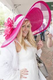 Derby Hats The Definition Of Peacocking Here Are The Fine And Feathered Best Derby Outfits Kentucky Derby Outfit Kentucky Derby Hats