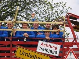 Im gegensatz zu deutschland, österreich und der schweiz, wird dieser grundlovsdag immer am 5. Vatertag Brauchwiki
