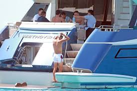 He served beautifully this match. Photos Rafael Nadal Relaxes On A Yacht With Friends Rafael Nadal Fans