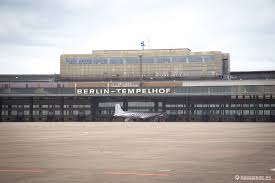 El histórico aeropuerto de tempelhof se reinventa. Tempelhofer El Mayor Parque Publico De Berlin