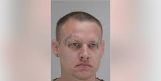 Seagoville officer dragged as suspect tries to steal police vehicle