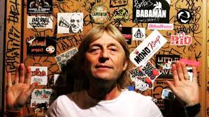 Mirco mariani (saluti da saturno, vinicio. Covid A Sanremo Moreno Conficconi Degli Extraliscio Positivo Band In Isolamento