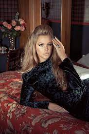 Fashion 70s Disco Studio 54 Hair Ideas For 2019 Hair Styles Disco Hair Hair Beauty