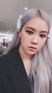 kae on twitter im not okay she looks so good 로제 rose 블랙핑크 park chaeyoung blackpink rose blackpink