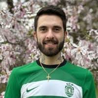 Robert Simas's Instagram, Twitter & Facebook