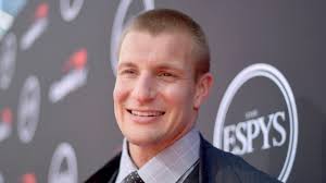 Rob Gronkowski using CBD to help right his body in retirement