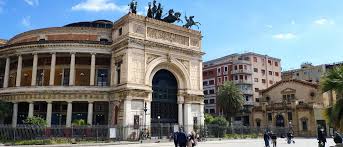La notizia delle massime restrizioni per limitare i contagi da covid manda su tutte le furie le associazioni di categoria. Fo 9gnyv R6exm