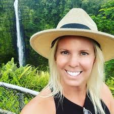 halle brooks (@hallebeth7)