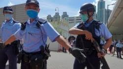 唐英傑涉嫌在國安法實施後首日，即去年7 月 1 日，駕駛插有「光復香港，時代革命」旗幟的電單車，撞向 3 名警員，他被控煽動他人分裂國家罪. N1ezcqnfs1dvmm