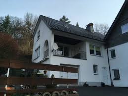 Arbeitnehmern, welche beruflich hier sind und daher in finnentrop eine wohnung mieten möchten, wird mit 7531 mietwohnungen reichlich auswahl geboten. Haus Zu Vermieten 57413 Nordrhein Westfalen Finnentrop Mapio Net