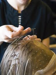 The first step is to choose a highlighting kit appropriate to the length of the hair. This Woman Got Highlights Using A Frosting Cap And I M Shook At How Good The Results Look Home Highlights Hair Frosted Hair Diy Highlights Hair
