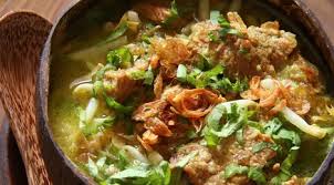 Empal gentong adalah kuliner khas cirebon, bahan utamanya daging & jeroan sapi, kuahnya menggunakan berbagai rempah & santan, biasanya disajikan dengan taburan kucai & cabe. Resep Empal Gentong Khas Cirebon Sedap Dan Enak Lifestyle Fimela Com