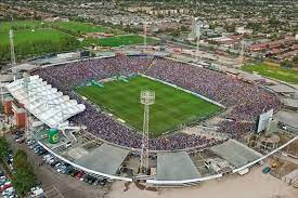 The stadium's maximum capacity is 10,000 people. Dies Sind Die Funf Grossten Stadien In Chile