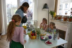 Trouville Sur Mer Dans Son Salon Chloe Donne Des Cours Pour Une Cuisine Saine Coloree Et Gourmande Le Pays D Auge