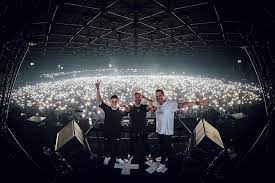Martin garrix tour dates, concert tickets, & live streams. Martin Garrix On Twitter Live Streaming My The Ether Friday Show On Youtube Right Now Https T Co 81f09fnpqa