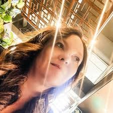 Nadia Horne's Instagram, Twitter & Facebook