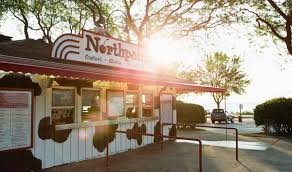 Northpoint Custard On Milwaukee S Lakefront Restaurants Milwaukee Lakefront Fine Dining Restaurant Milwaukee