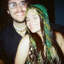 Happy Valentine's Day to this QUEEN! The one and only partner in crime  who'd let me do a joint vday + party promo post. 😂😘 Thank you for always  loving me, supporting