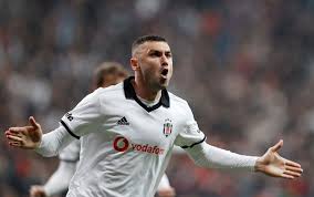 Lille Sign Veteran Turkish Striker Yilmaz