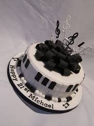 Keyboard Cake Piano Cakes Music Cakes Music Themed Cakes If your boy does, this kind of birthday cake ideas will make him so excited on his birthday! keyboard cake piano cakes music