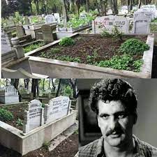 Ölüm yıl dönümünde koyuncu'nun hayatı, sözleri, şarkıları ve mezarı nerede sorusu sevenleri tarafından araştırılıyor. Kazim Koyuncu Erol Tas In Mezari Yer Zeytinburnu Facebook
