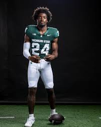 STAND!NG ON B!DNESS🌎