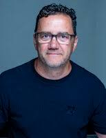 100+ "Dan Cyr" profiles