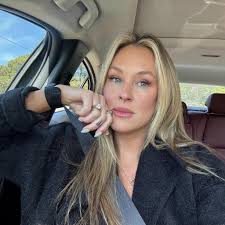 Briana Batey Photography added 32 new photos to the album: Briauna + Manny.