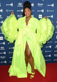 Stars Who Celebrate Their Curves