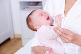 7 Cara Turunkan Demam Pada Bayi Momma