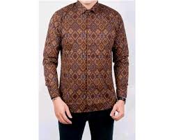 Salah satunya adalah mempersiapkan untuk membeli baju lebaran. 10 Model Kemeja Batik Lengan Panjang Pria Eksklusif Mulai Dari Rp80 Ribuan Bukareview