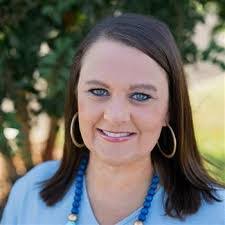 Stephanie Warren's Instagram, Twitter & Facebook