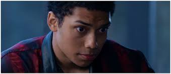 15 attori delle serie TV che proprio non sanno recitare