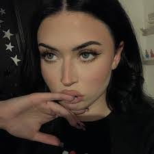 Brittany Stagg's Instagram, Twitter & Facebook