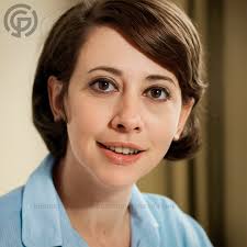 Nathalia Timberg (Rio de Janeiro, 5 de agosto de 1929) é uma atriz  brasileira. Sua carreira abrange mais de sete décadas no teatro, cinema e  televisão. Graduada pela Escola de Belas Artes