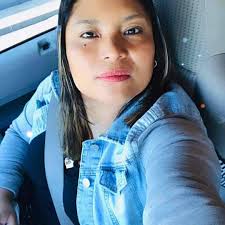 Ursula Bertrand's Instagram, Twitter & Facebook