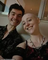 Carrie Weinstein's Instagram, Twitter & Facebook