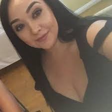 Jessica Yescas's Instagram, Twitter & Facebook