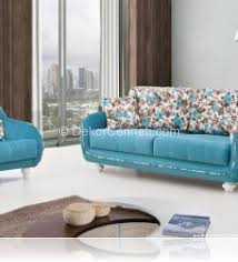 Koltuklarınız kahverenginin sütlü tonlarındaysa halı renginizi koyu. Turkuaz Renk Koltuk Modelleri 2021 Dekorcenneti Com