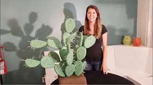 How to remove fake flowers glued to cactus plants in this video, i show you how i remove that pesky glue they but on cacti in. Carving Foam Sculpting Prickly Pear Cactus For A Ghost Town Youtube