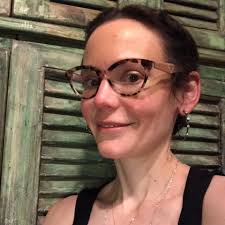 Meet Dino. Have you ever seen a more gorgeous IRN? He looks like a Monet.  Smuggled him into the hotel and he's settled in for the night. 🤭