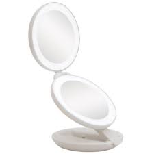 The 5 Best Lighted Travel Makeup Mirrors Of 2020