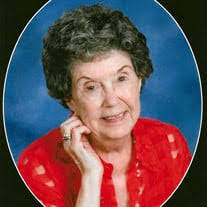 Essie Rutledge's Instagram, Twitter & Facebook