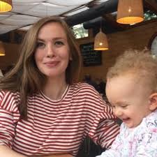 O zábavu se jim dost často postarala právě zmiňovaná holčička, která svou upřímností dokáže maminku naprosto odzbrojit. Tereza Sidlova On Twitter Spolecnost Ktera Neni Schopna Akceptovat Dredy Si Zmenu Nezaslouzi Rekl Mi Sef Piratu Ivan Bartos Pro Slovensky Dennik N A Priznal Ze K Jeho Vzorum Patri I Tony